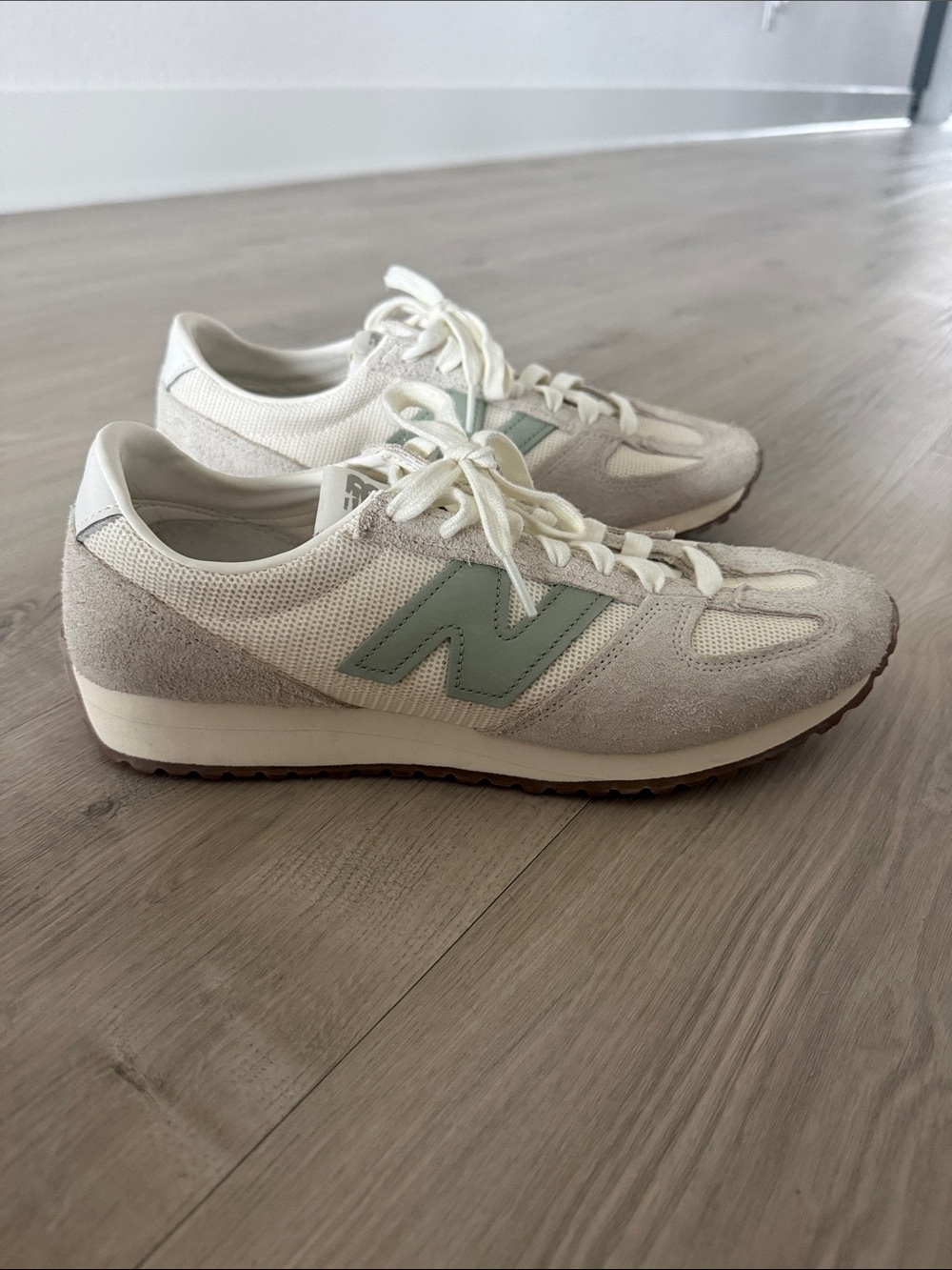 New Balance Cream Sneakers with Mint Green N Accent
